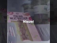 تصدر الثلاجة الذكية عالية الجودة إلى أوروبا بنظام الدفع اللاتلامسي ، ماركة WEIMI